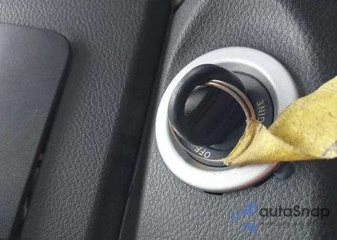 2019 Ram 1500 Classic Express Regular Cab 4X2 6'4 Box z USA, uszkodzony, nr VIN 3C6JR6ATXKG500694